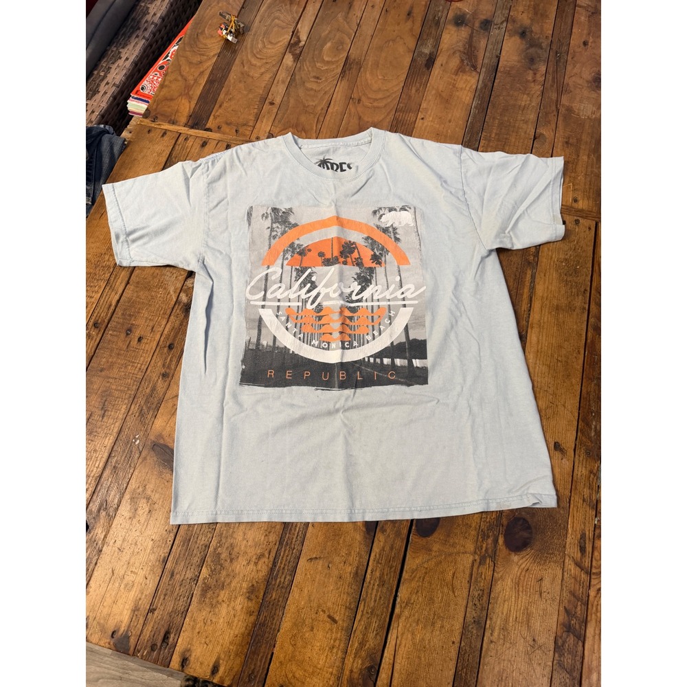 California Republic Graphic T Shirt Mens Large Santa Monica Beach Coastal Surf
